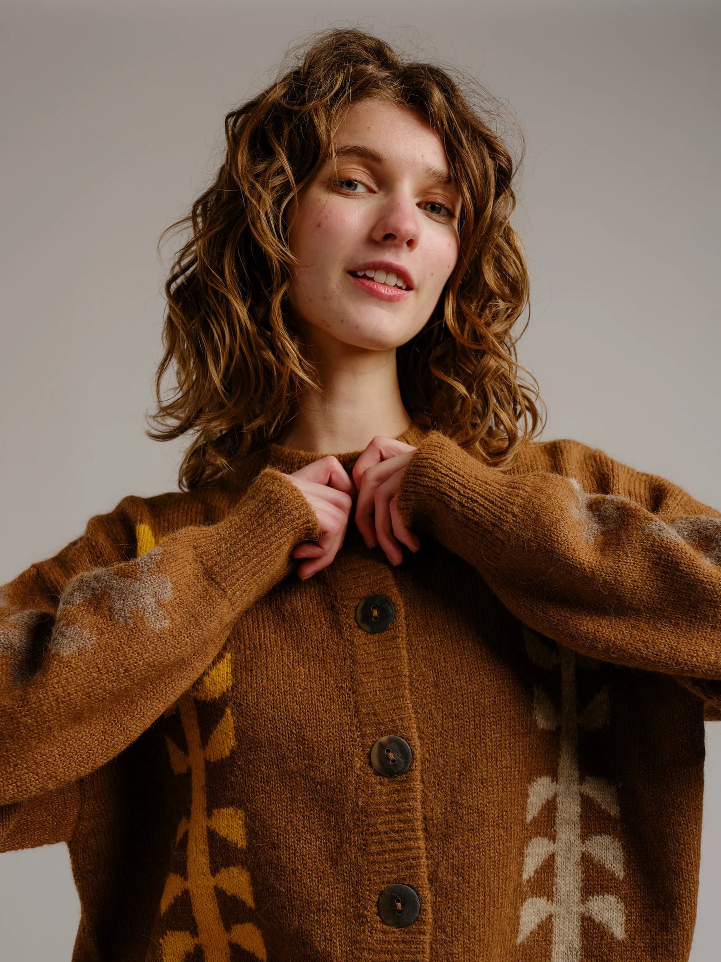 Flower Power Cardigan - Bark